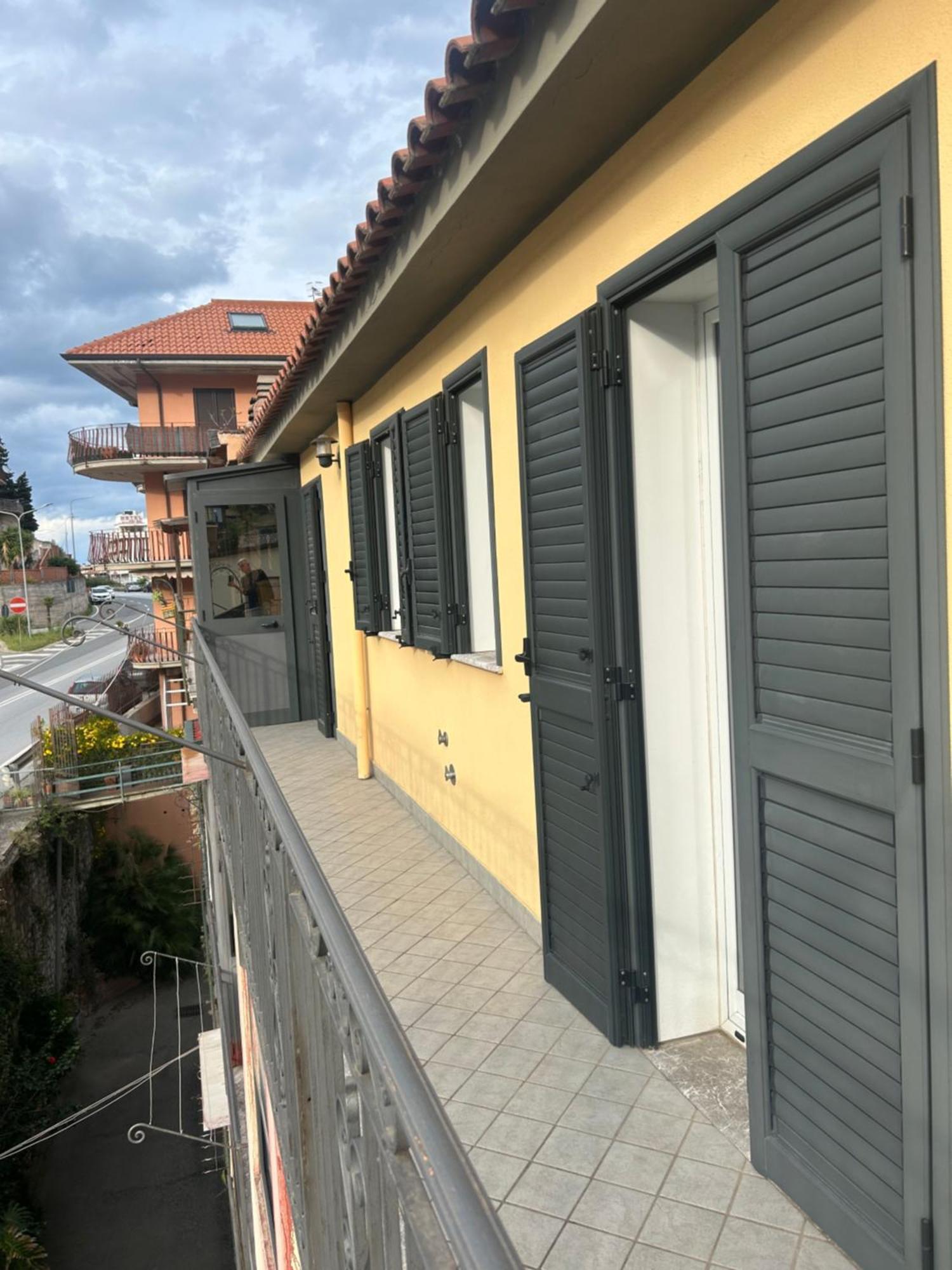Casa Grazia Letojanni Mare Lägenhet Exteriör bild
