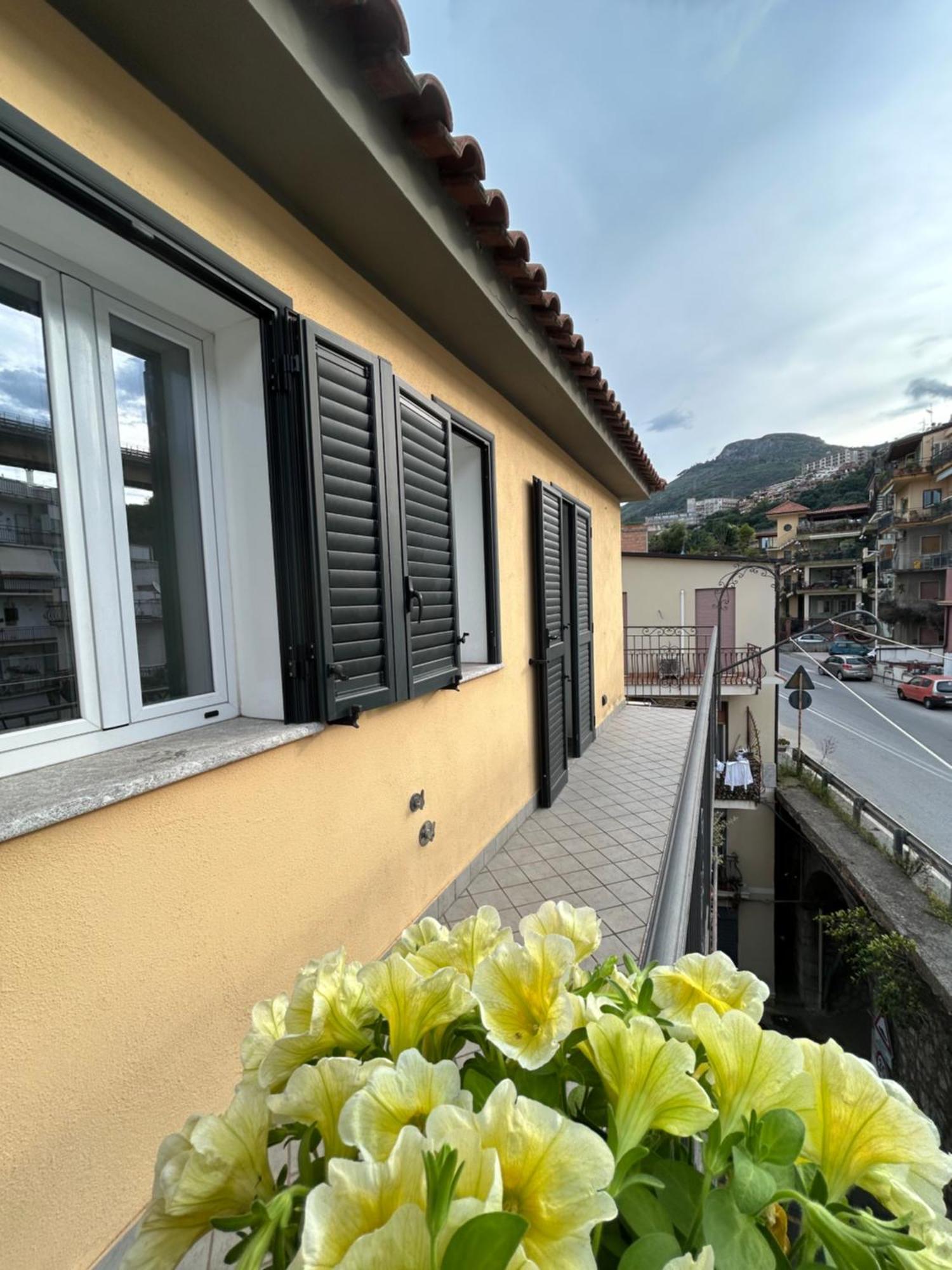 Casa Grazia Letojanni Mare Lägenhet Exteriör bild